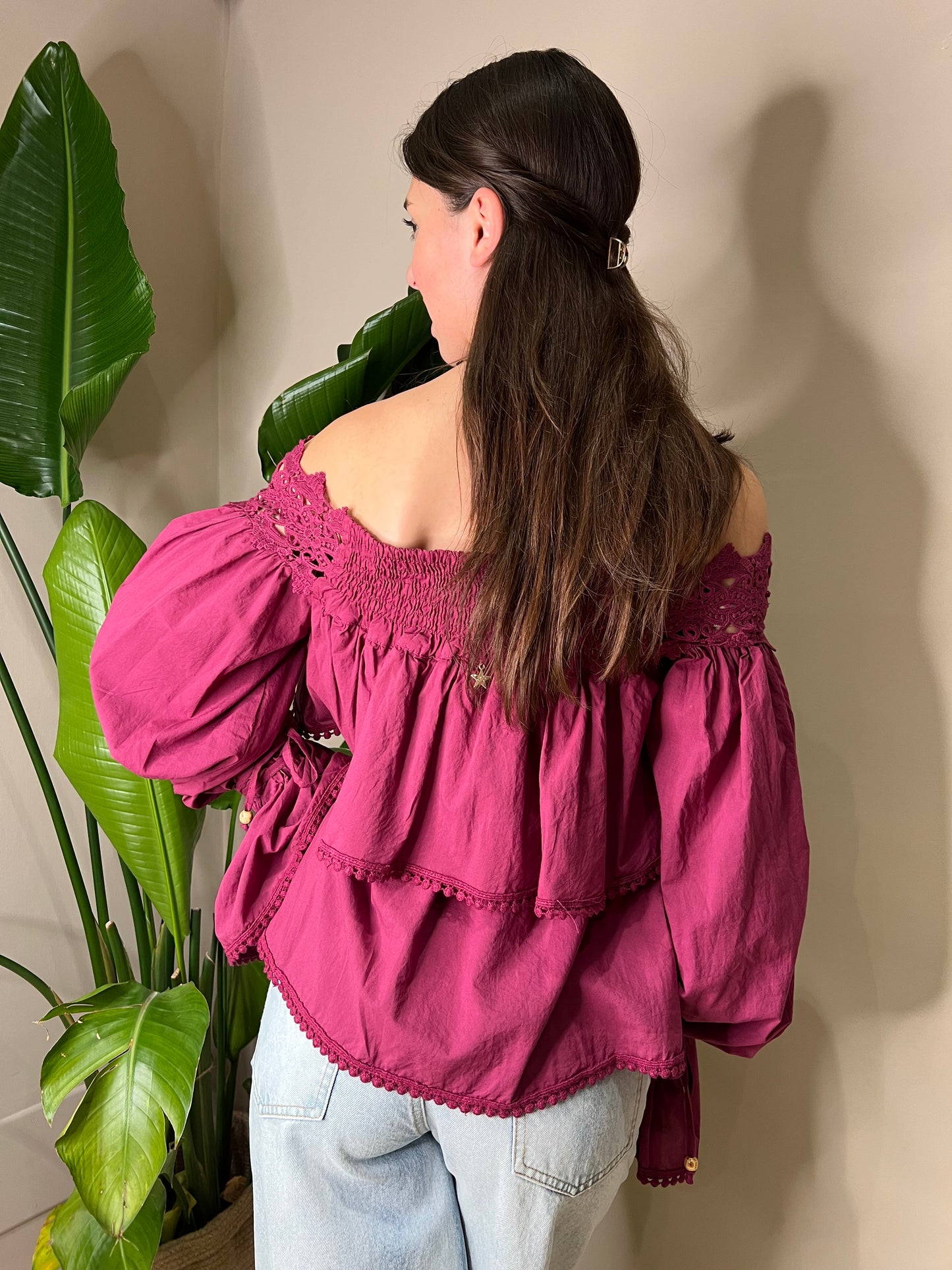 Blusa in cotone e macramè