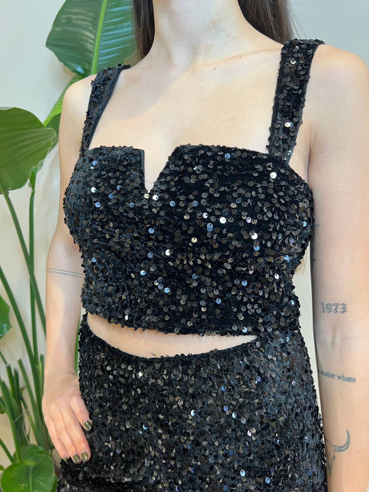 Top corto in velluto paillettes