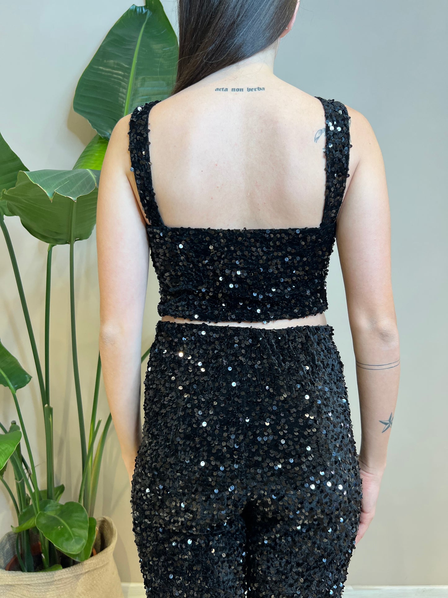 Top corto in velluto paillettes