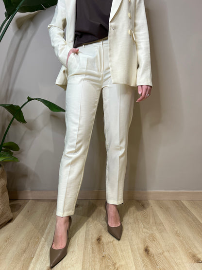 Pantalone sigaretta