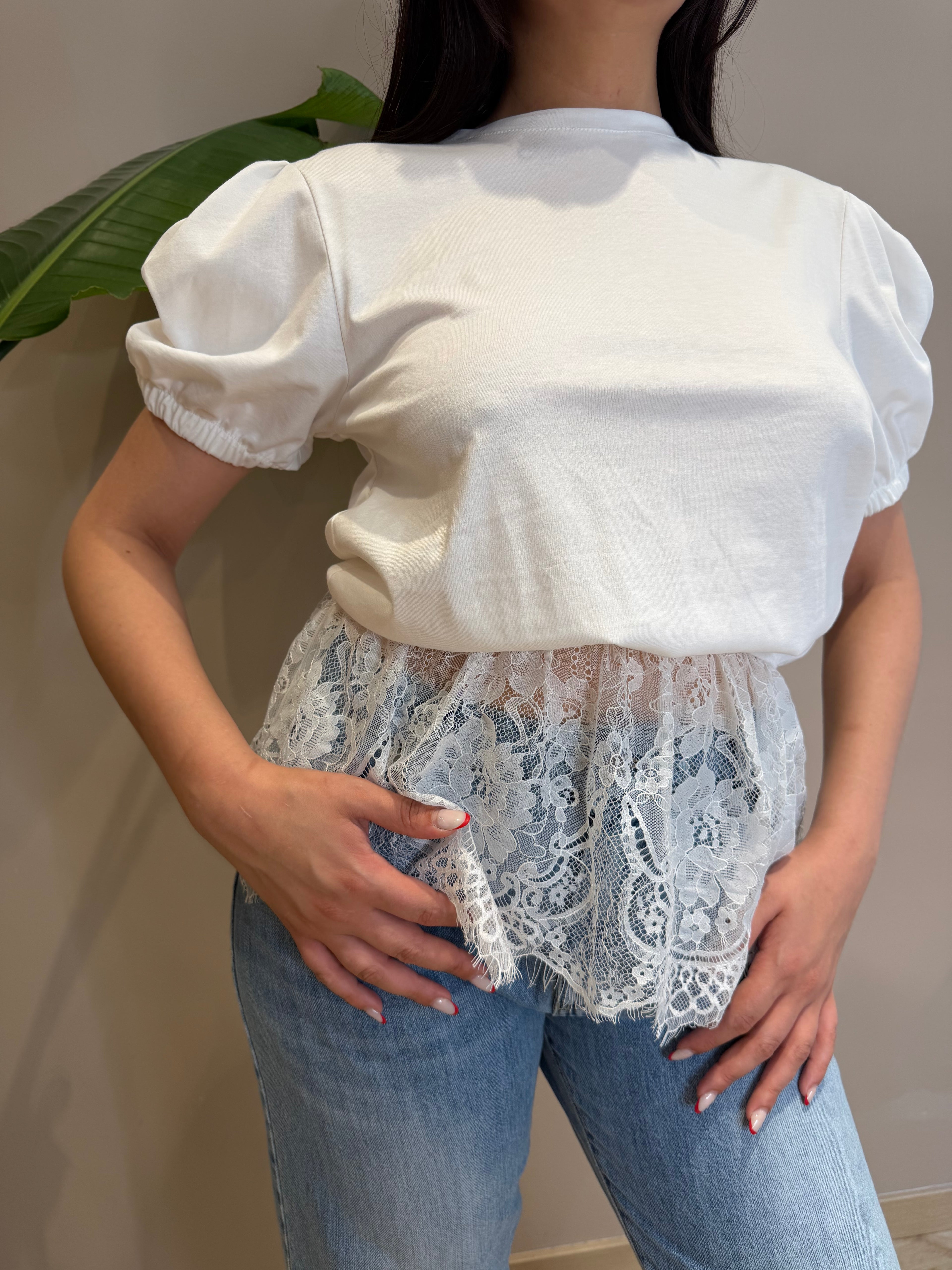 T-shirt manica palloncino inserto pizzo