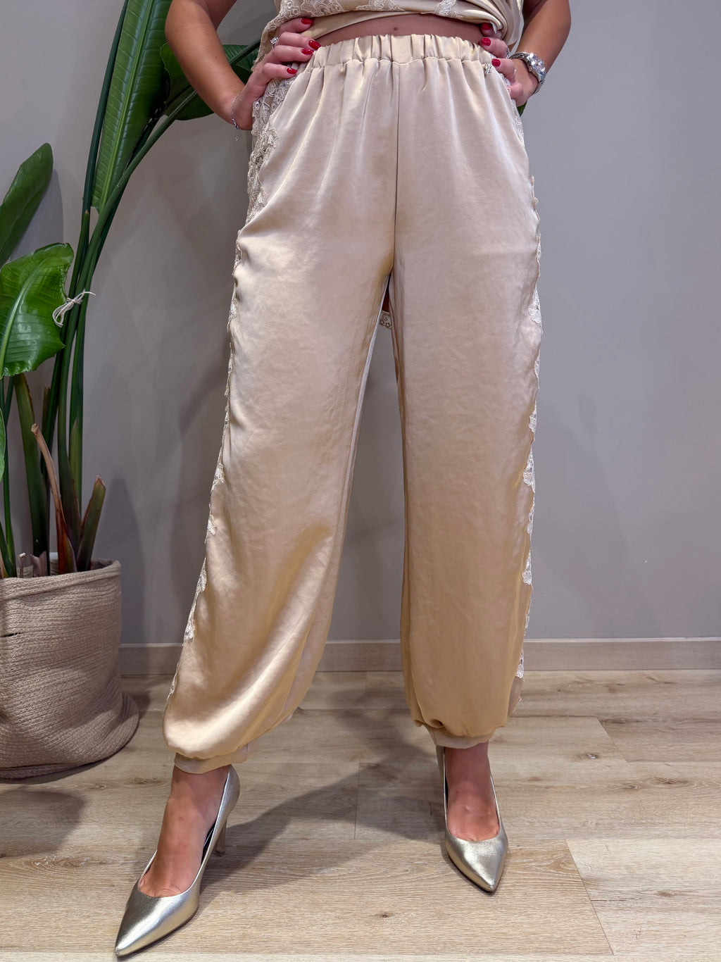 Pantalone fluido pizzo