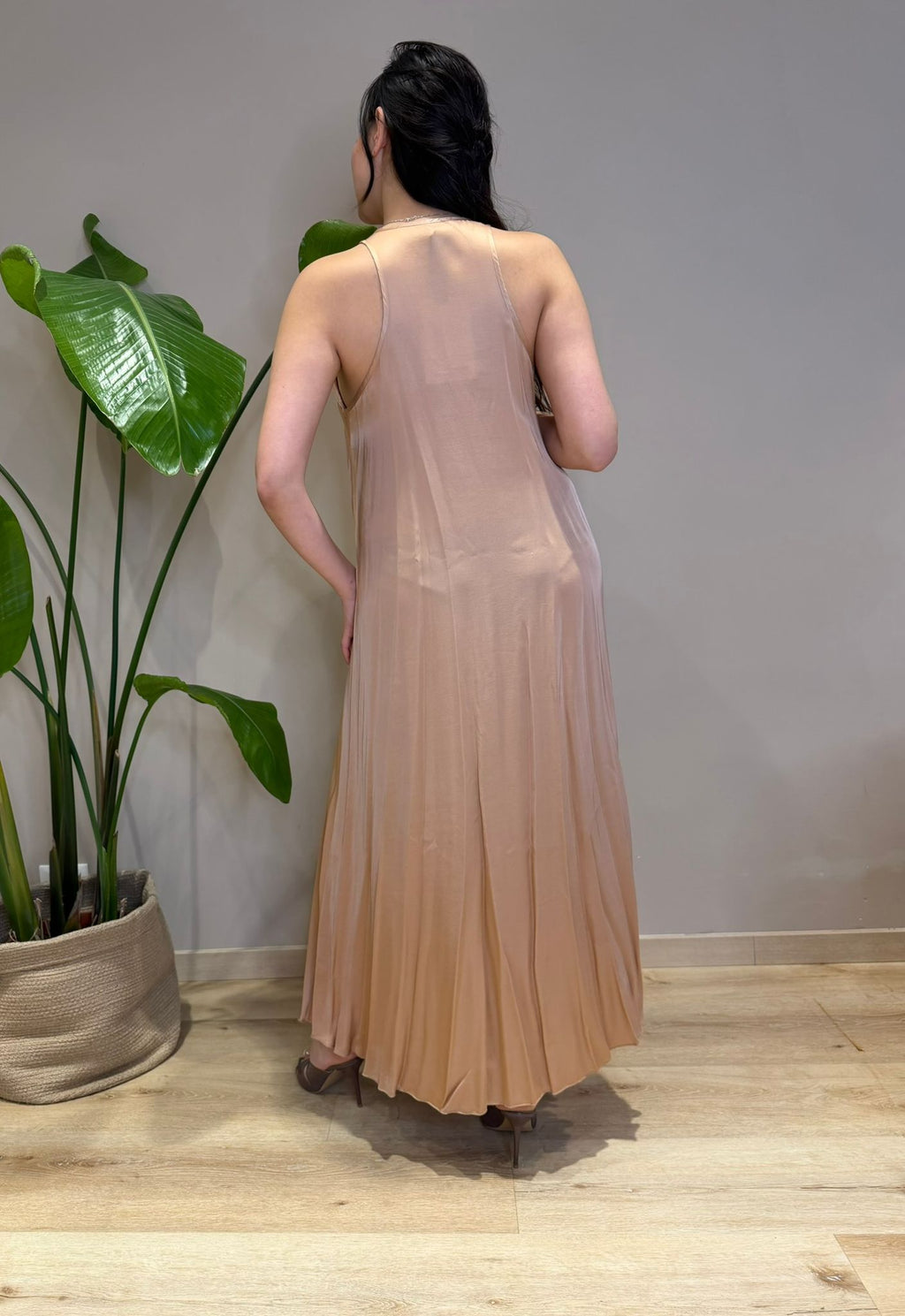 Abito Lungo Donna con Scollo a V Profondo – 100% Viscosa