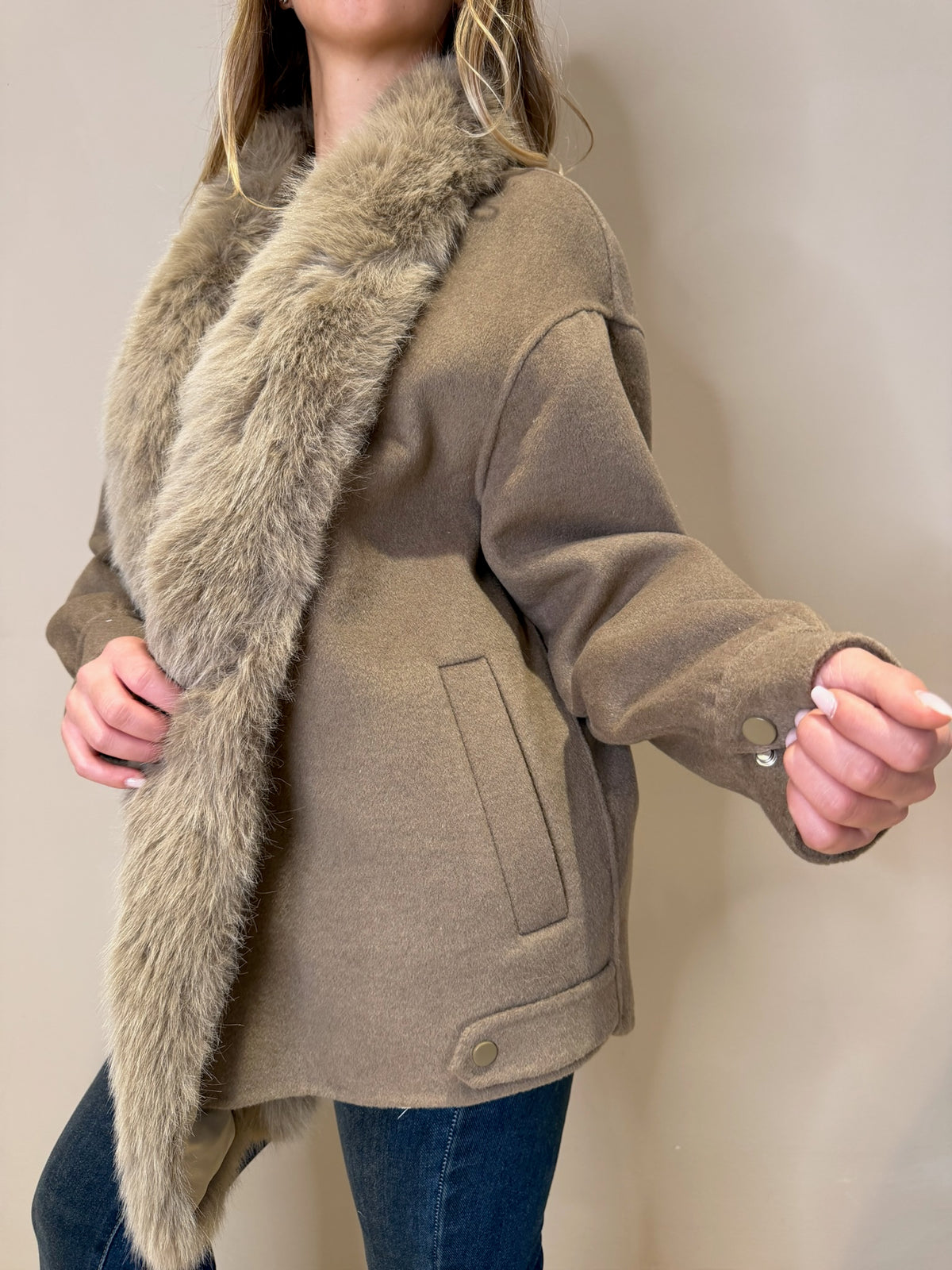 Cappottino collo pelliccia
