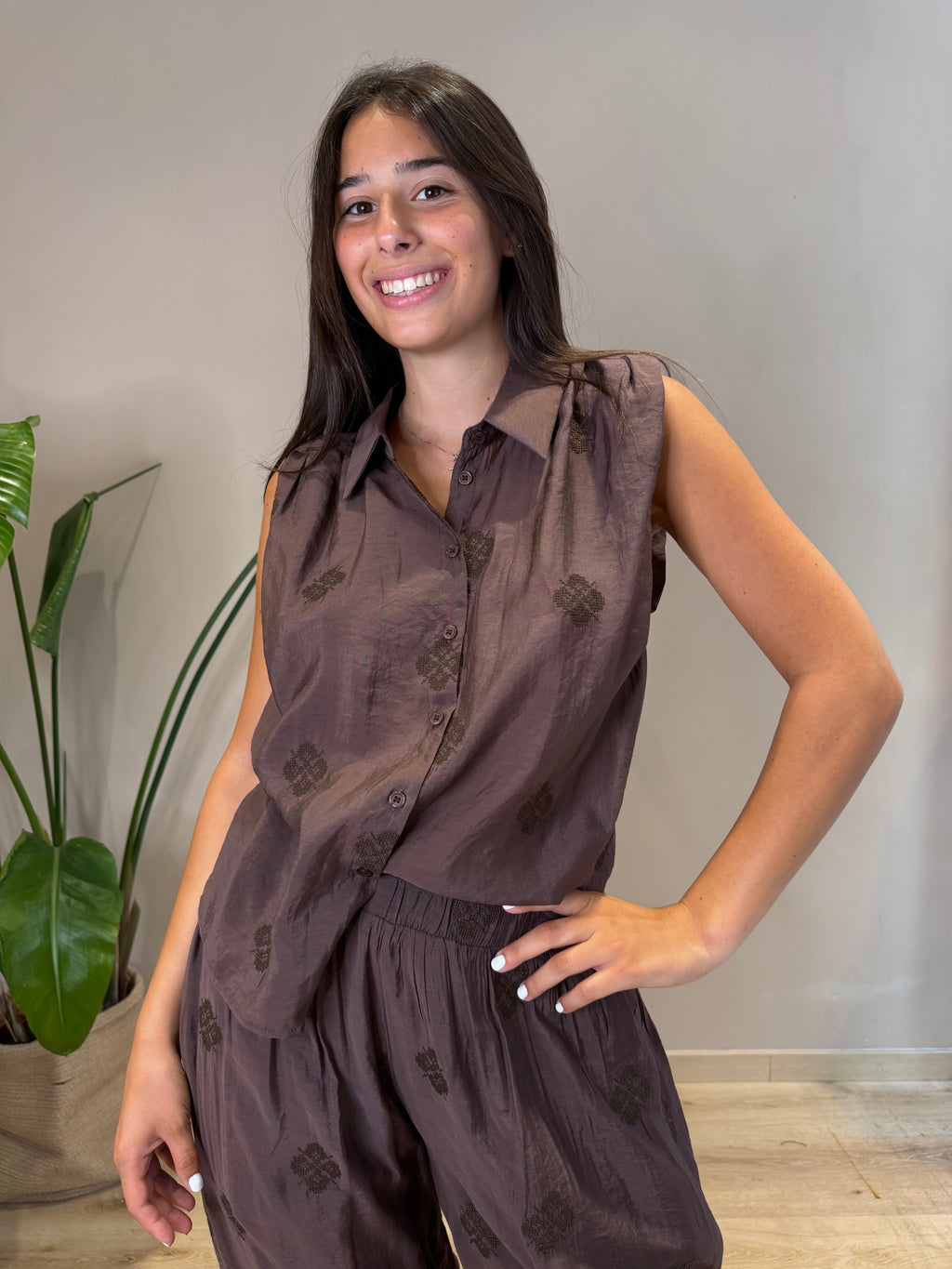 Camicia smanicata mussola