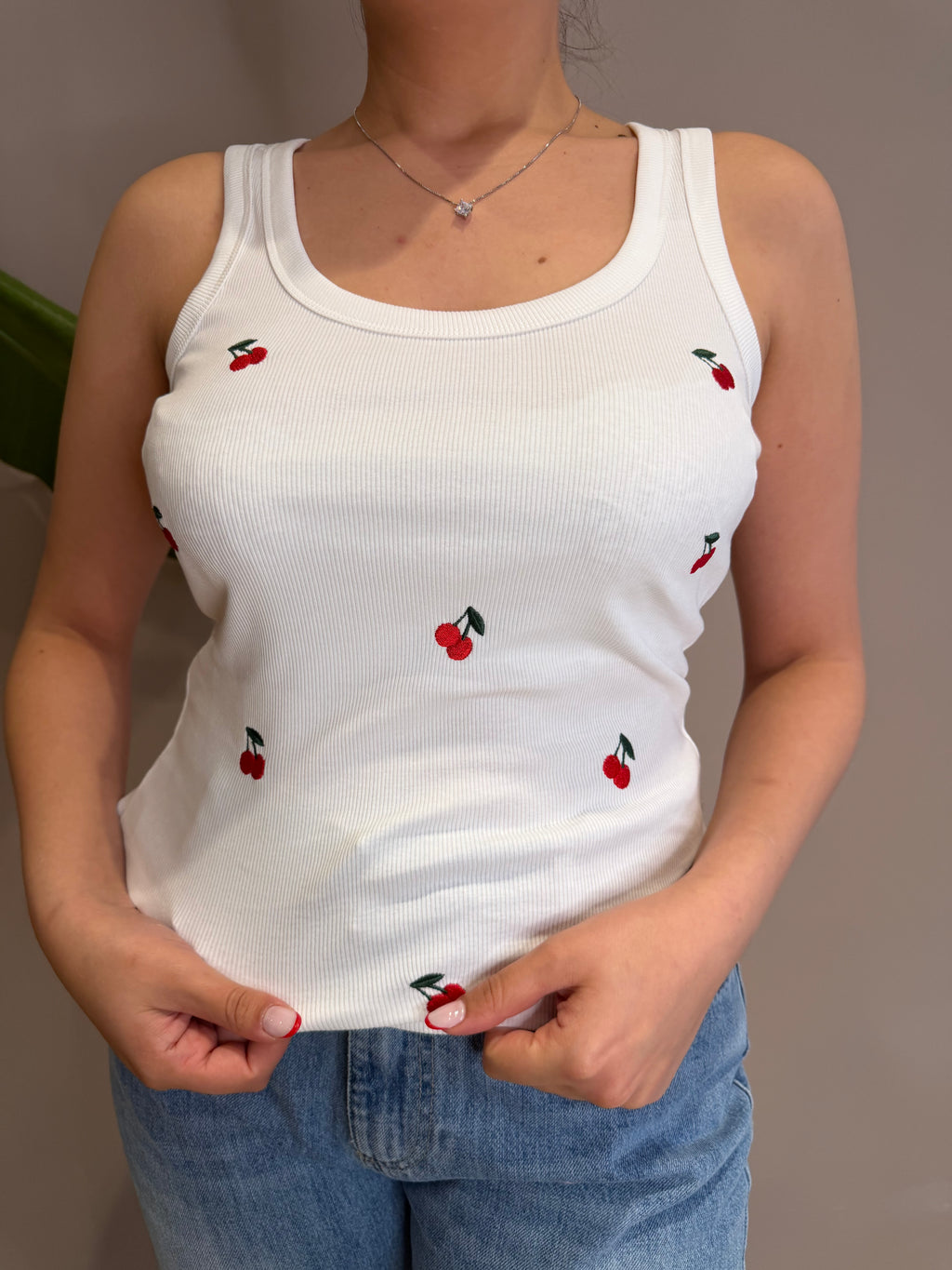 TOP COSTINA CON RICAMO CILIEGIA IN COTONE