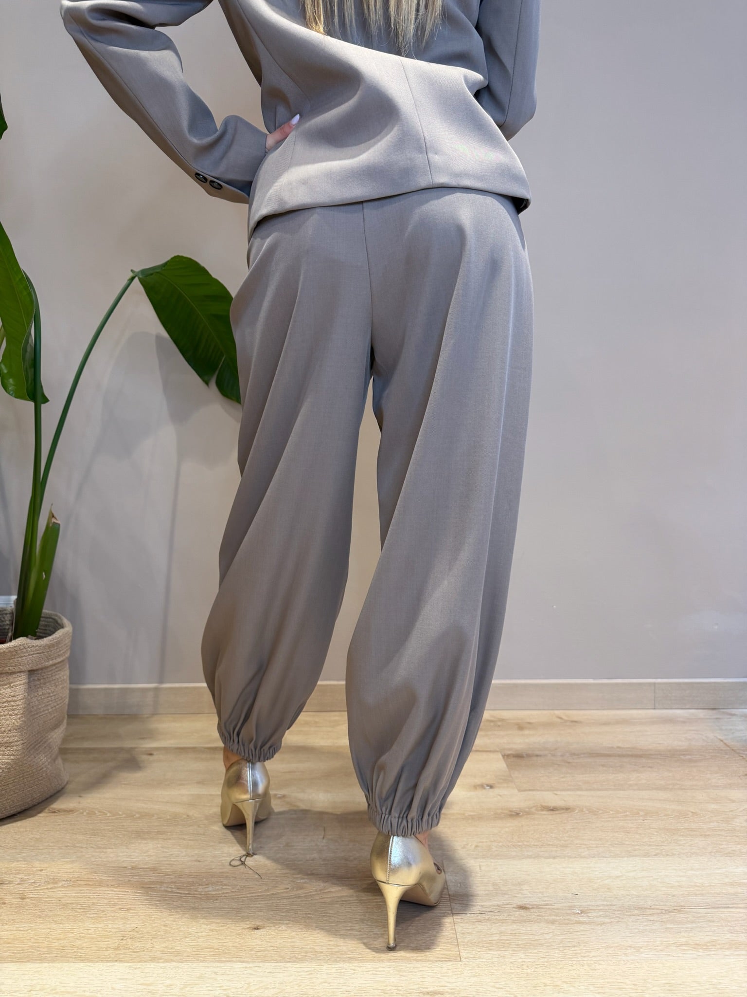 Pantalone con elastico