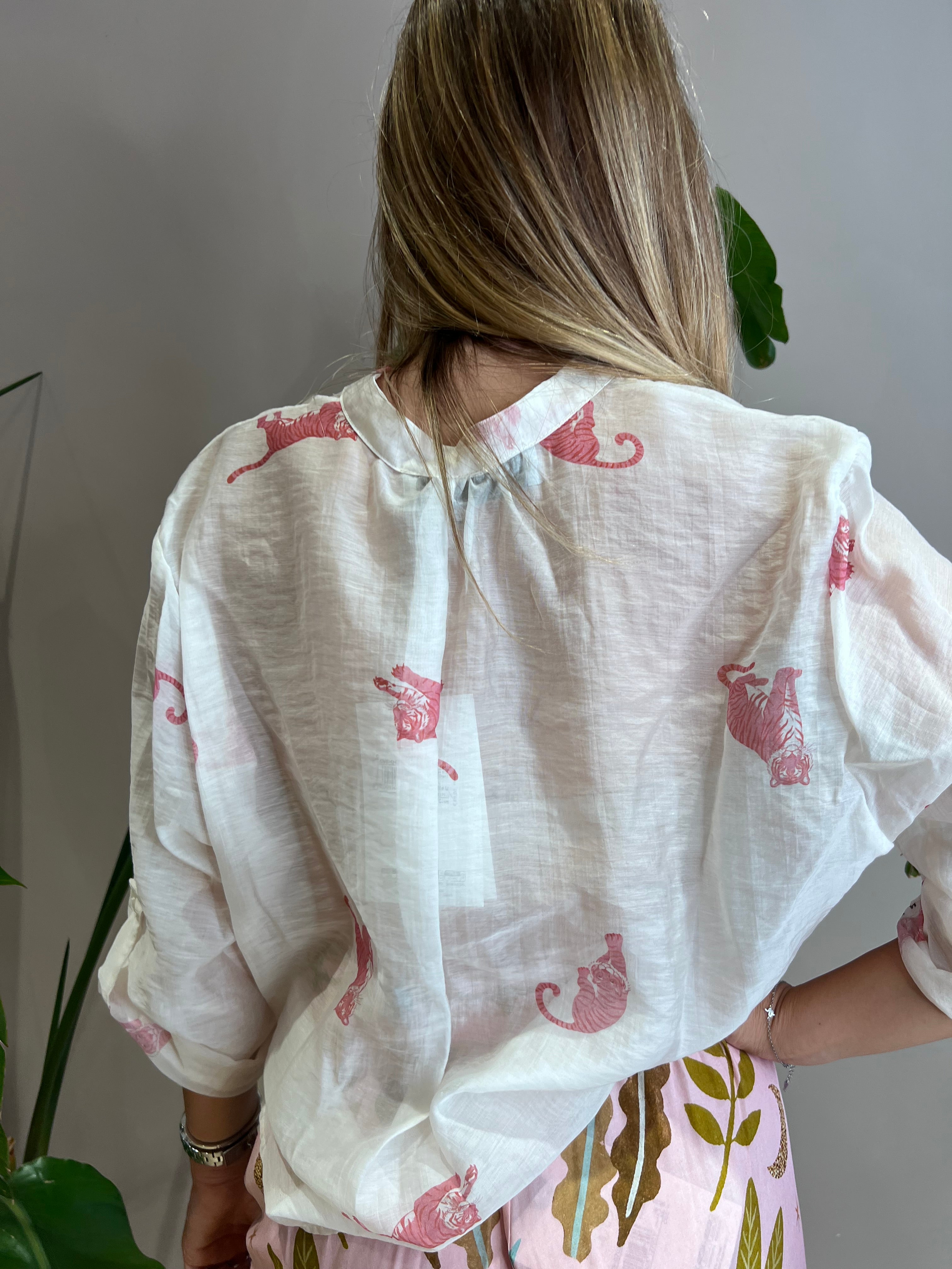 Camicia in mussola fantasia tigre