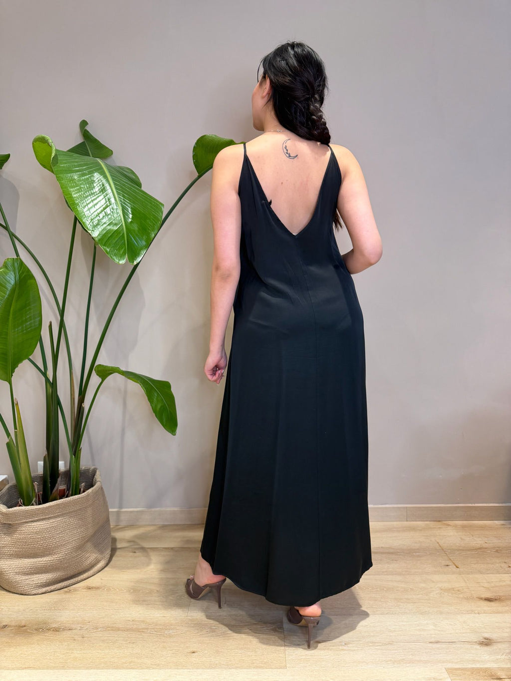 Abito Donna Scollo a V sulla Schiena – 100% Viscosa
