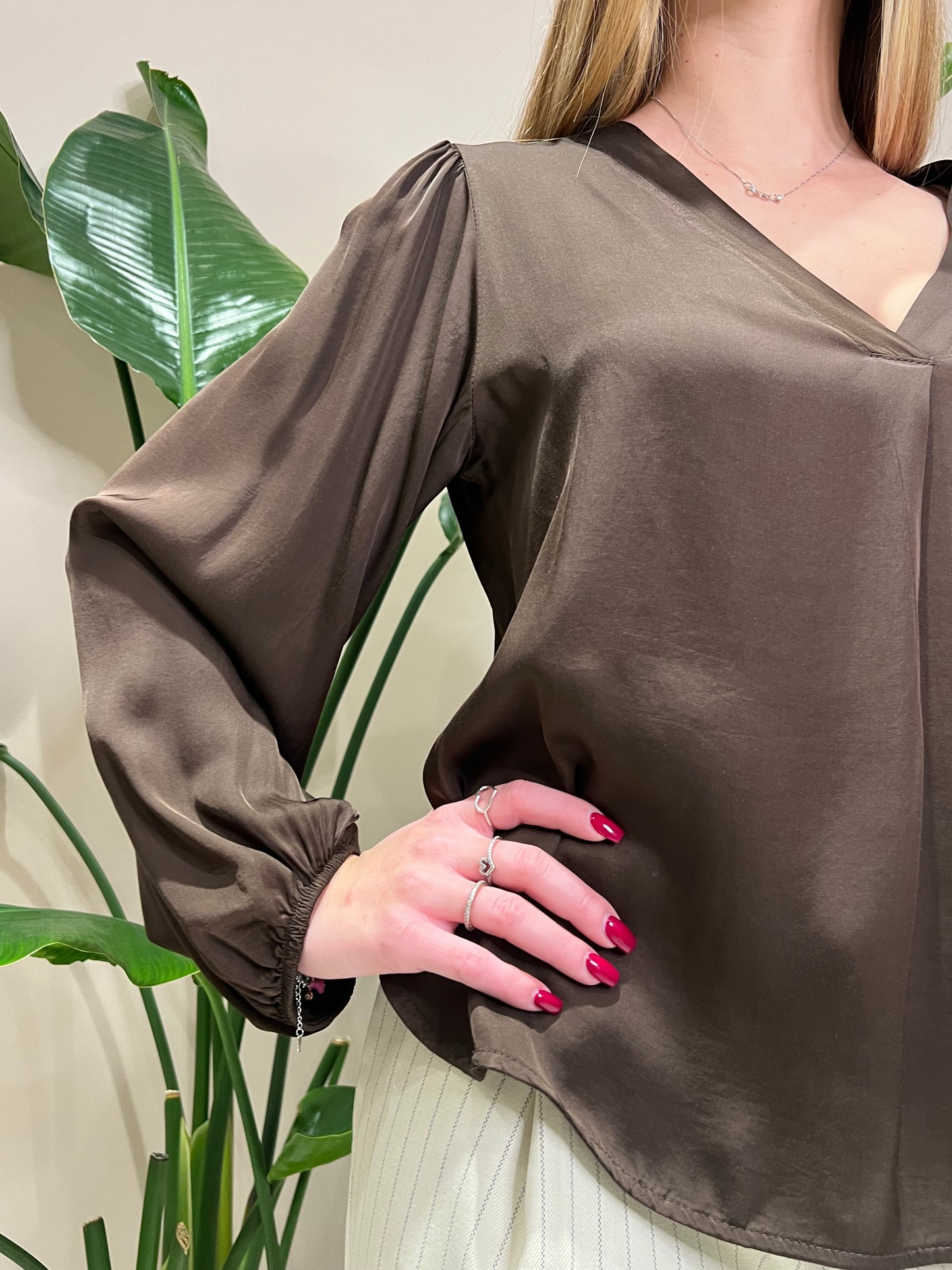 Blusa in raso cioccolato