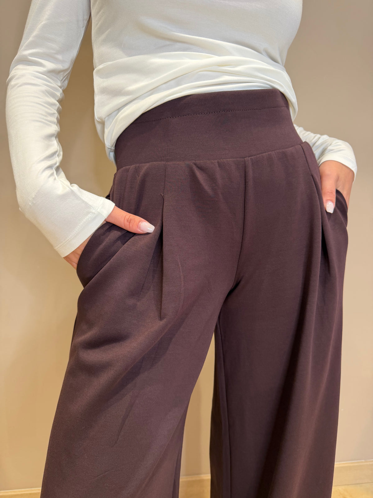 Pantalone fascia a vita con pence
