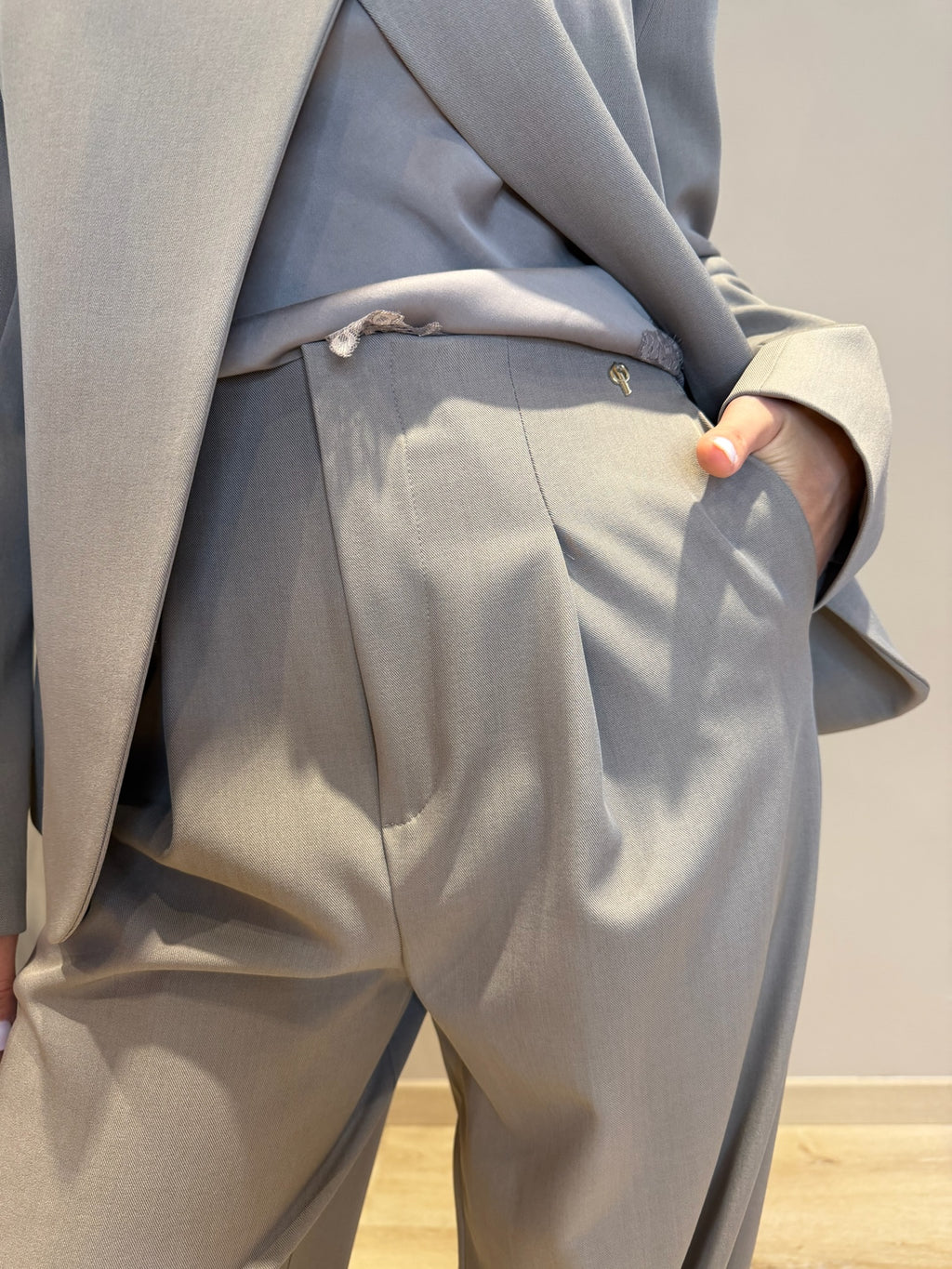Pantalone con elastico