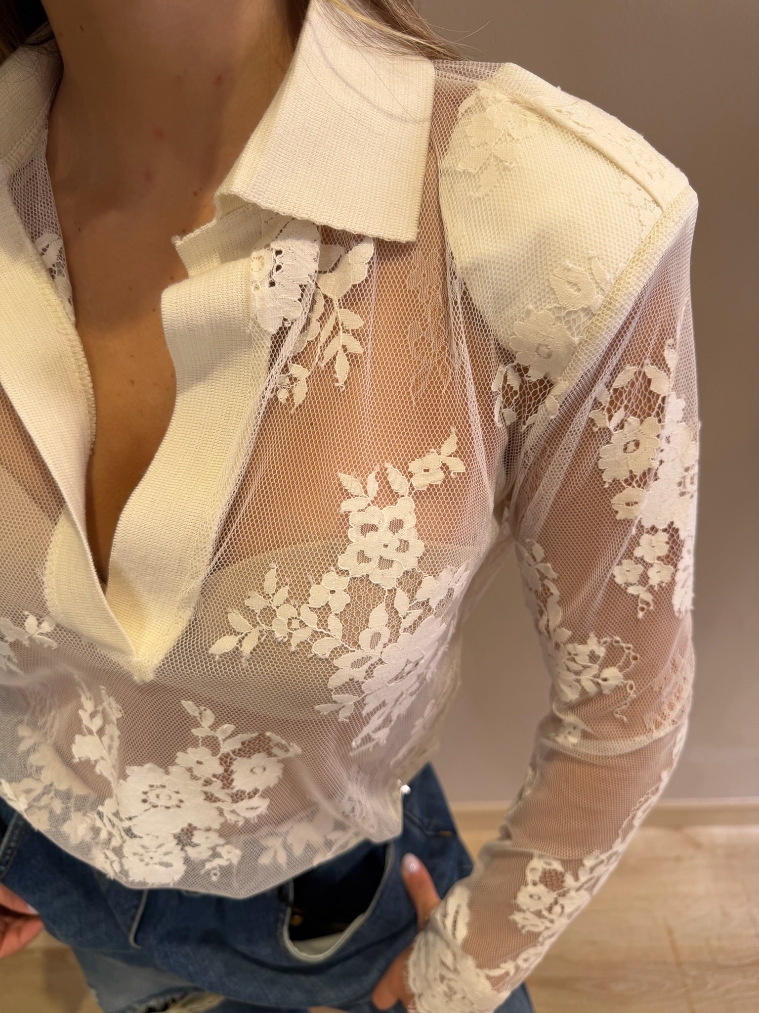 Body pizzo con colletto
