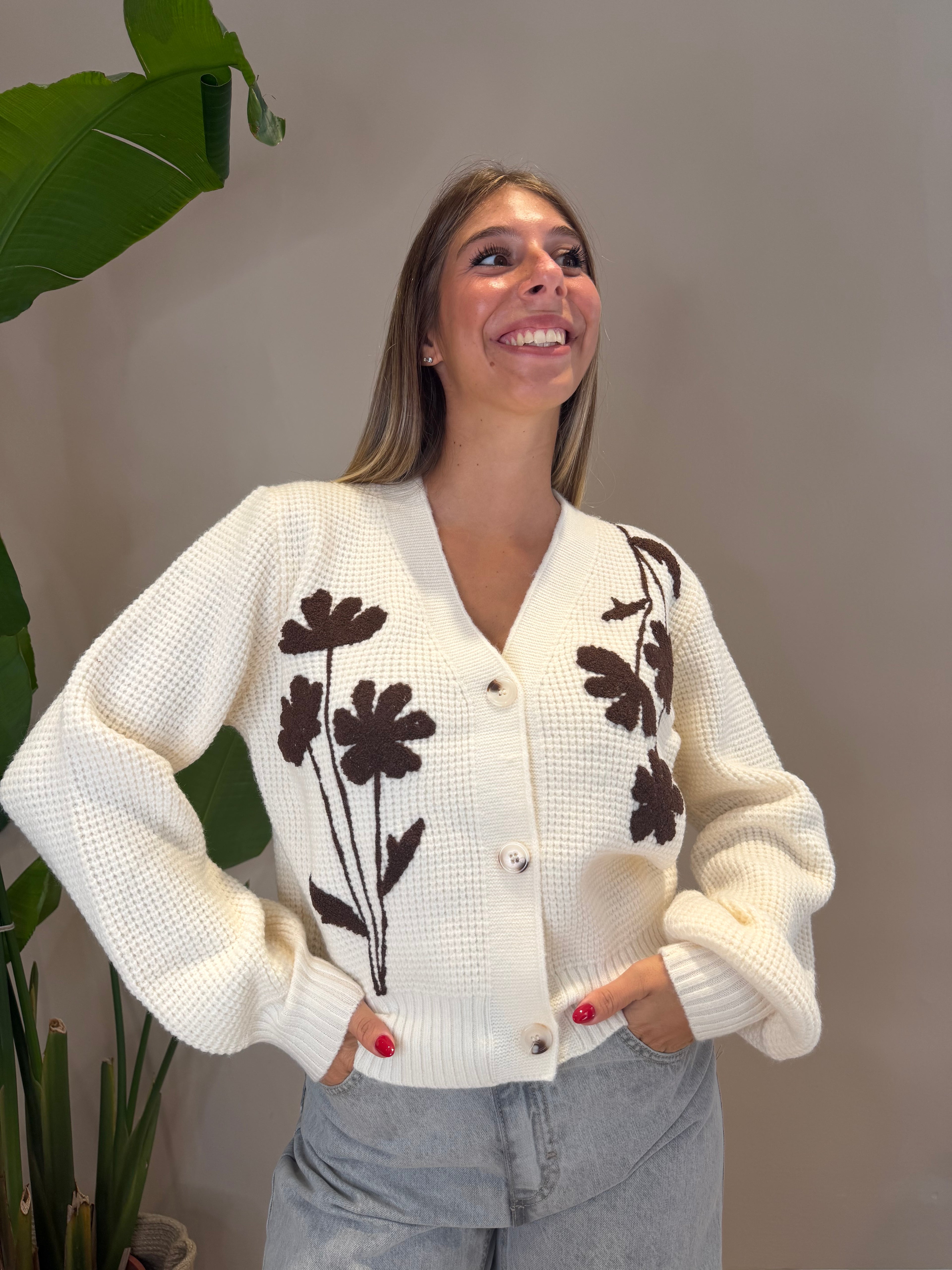 Cardigan ricamo