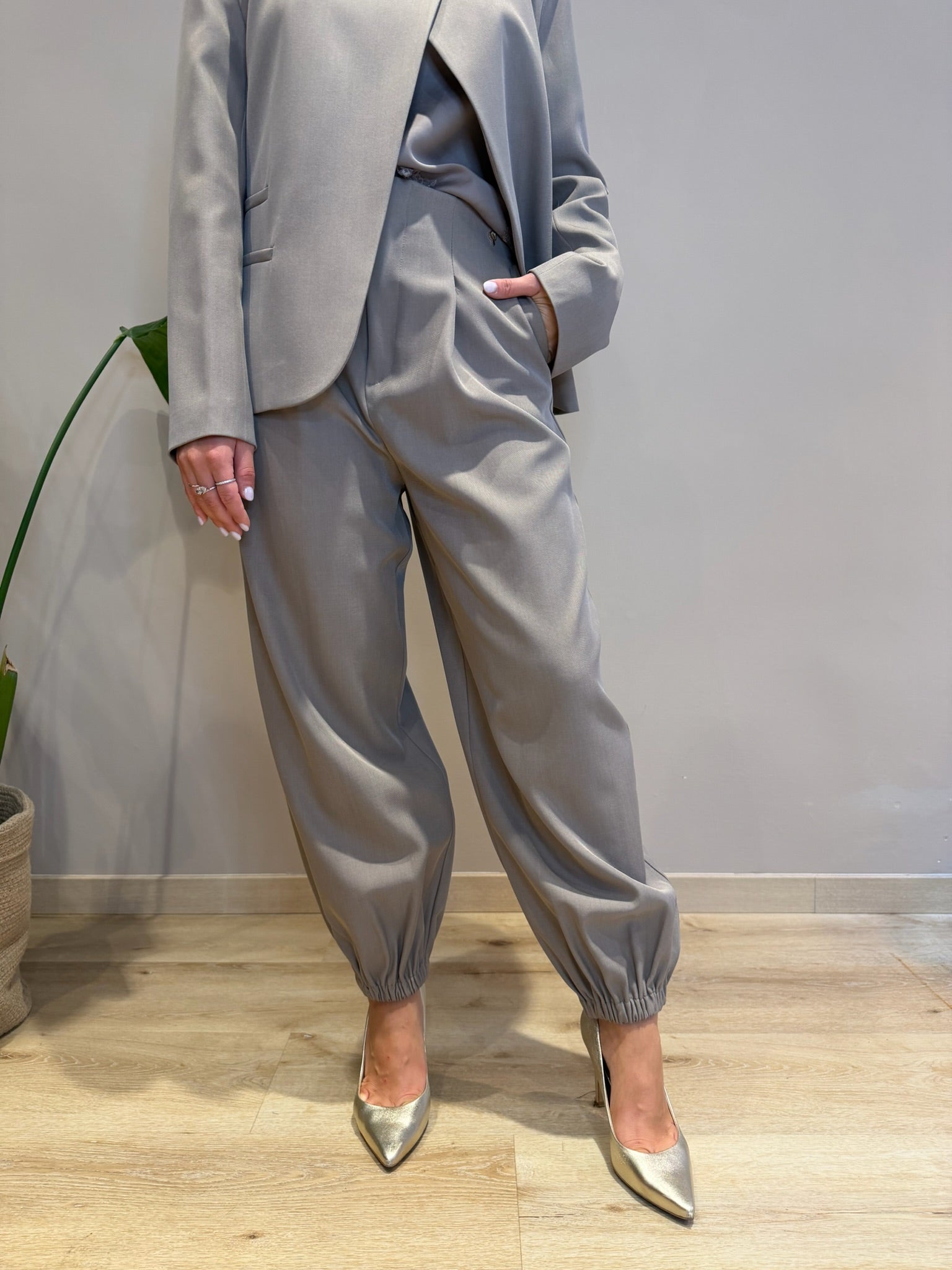 Pantalone con elastico