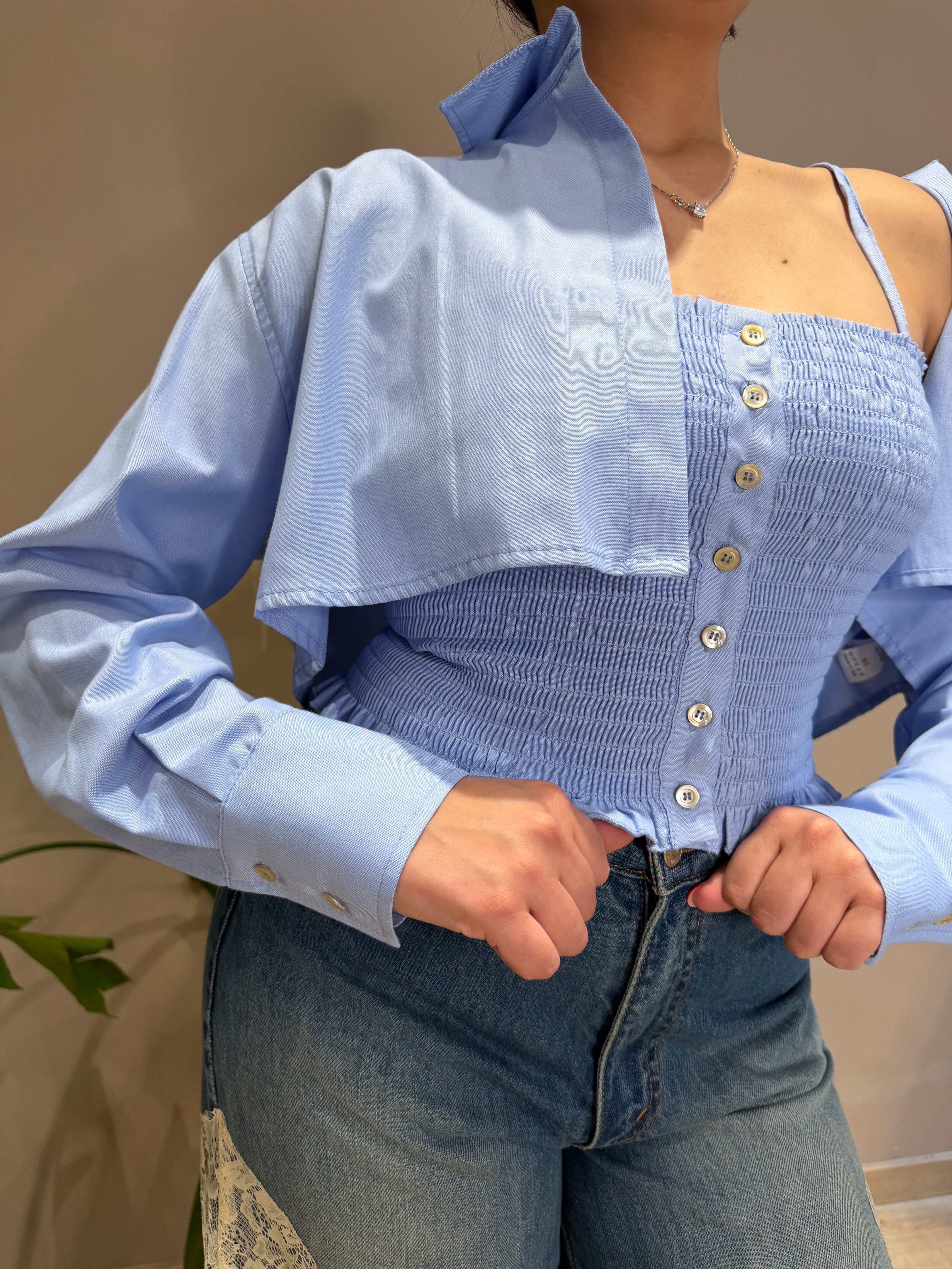 Camicia azzurra crop