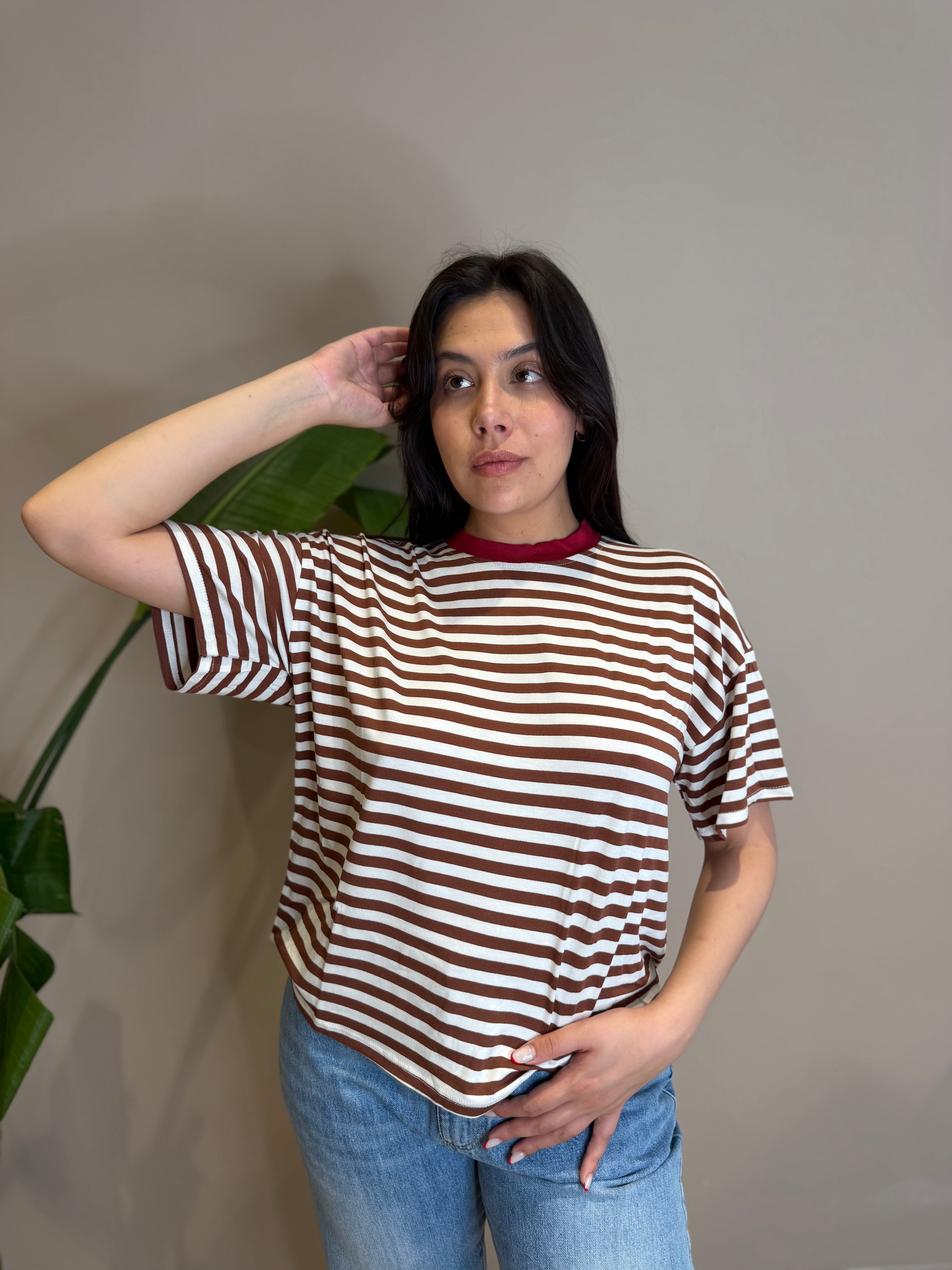 T-shirt riga manica corta a scatola