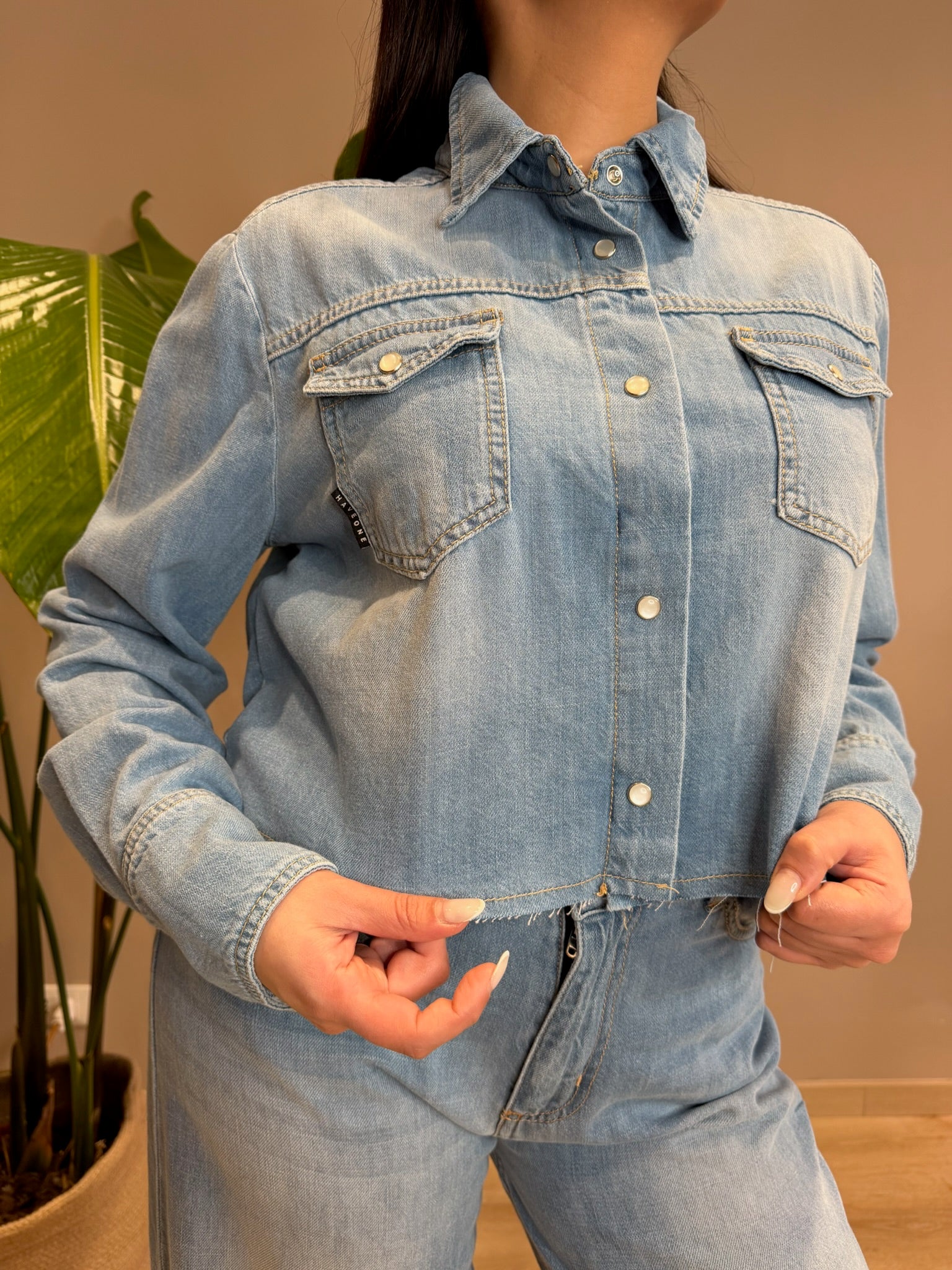 Camicia Corta Donna 100% COTONE – Fondo con Taglio Vivo