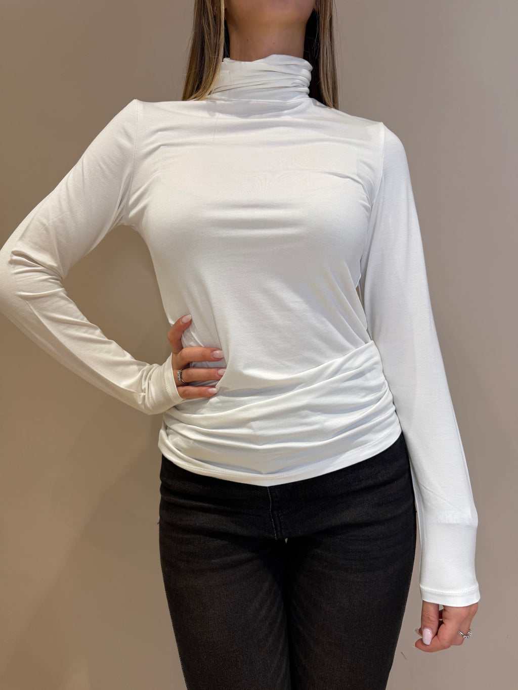 Maglia collo alto viscosa
