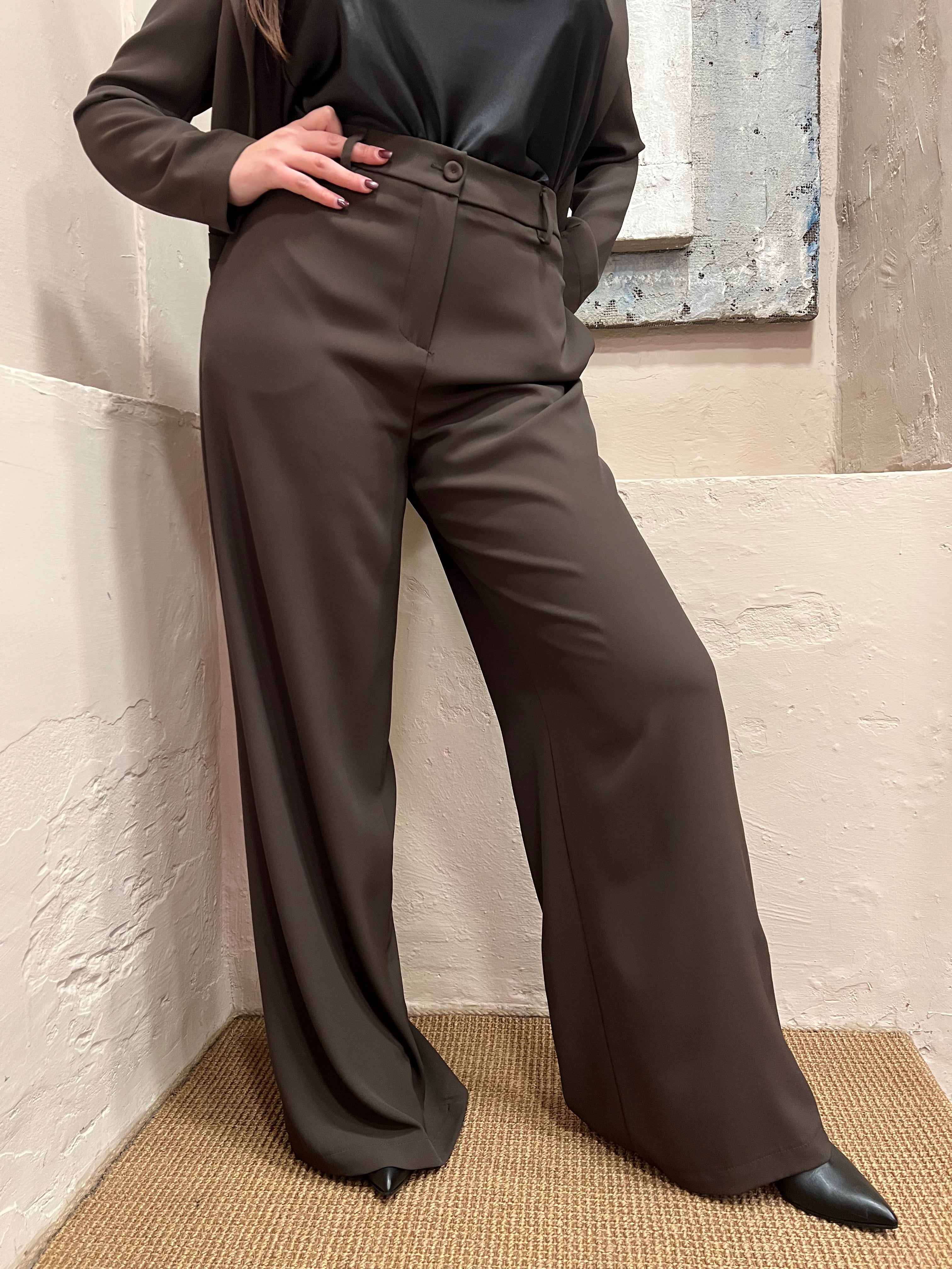 Pantalone no stiro bottone