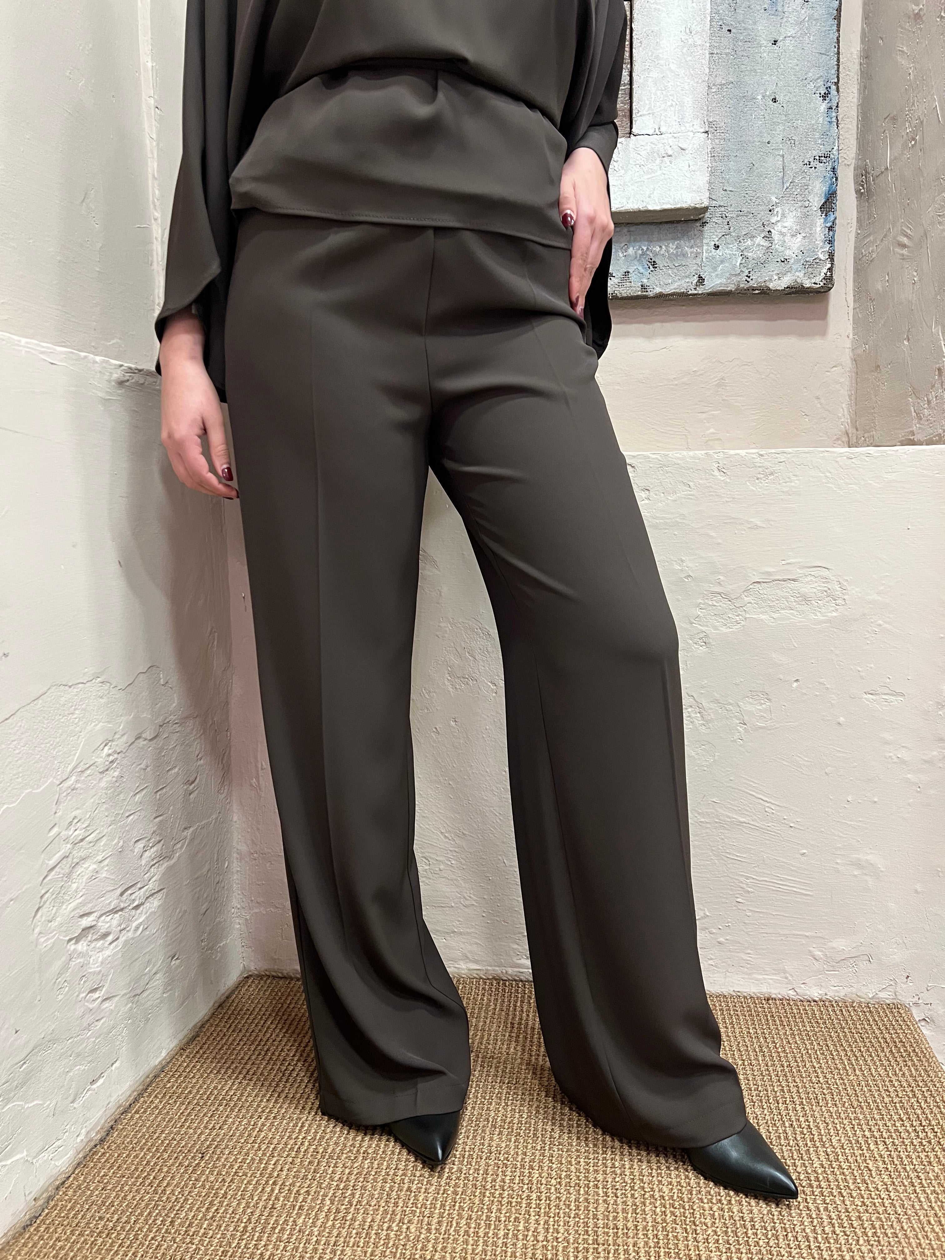 Pantalone elastico con cerniera no stiro