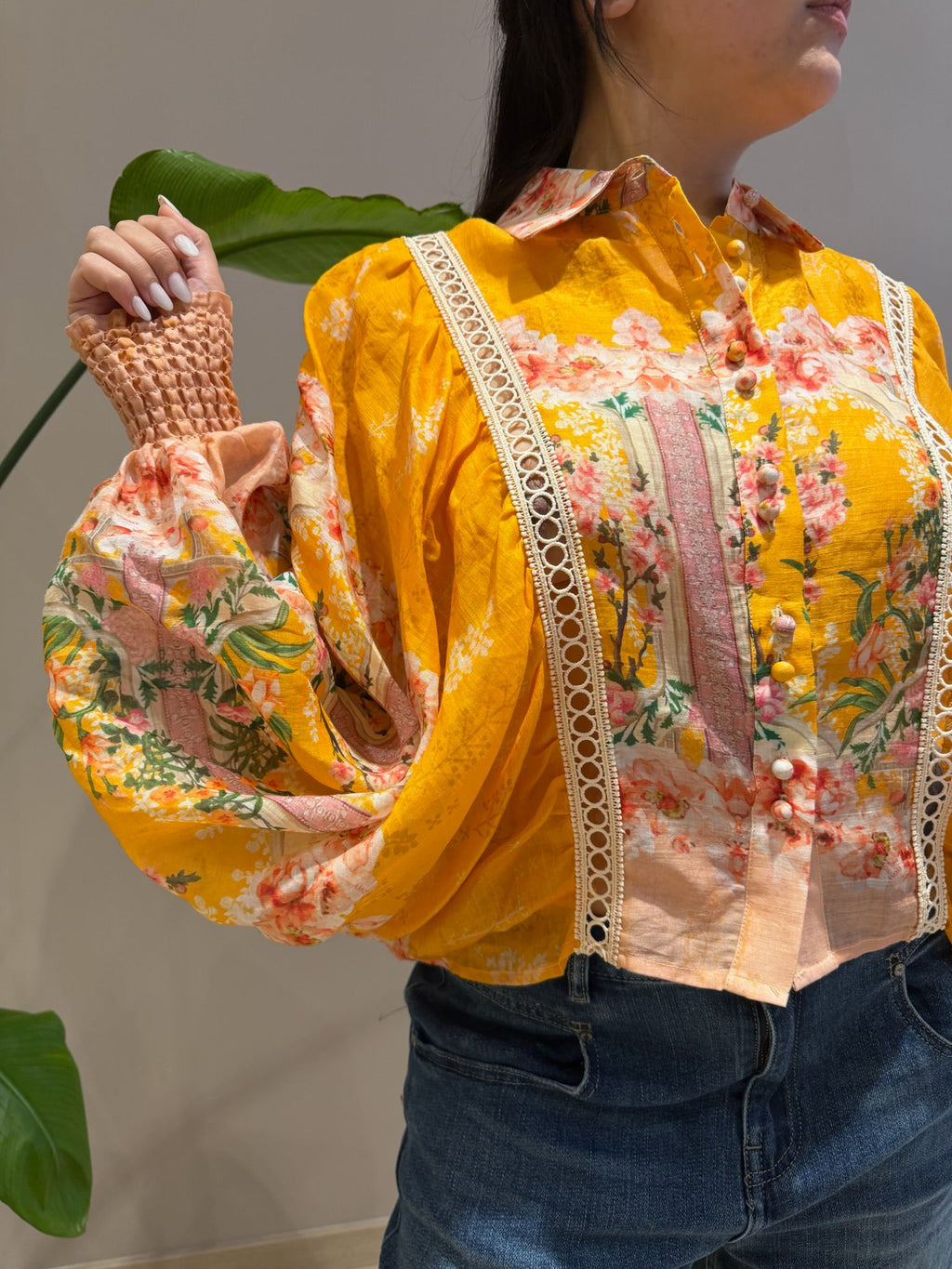 camicia 100% lino con dettagli fiori